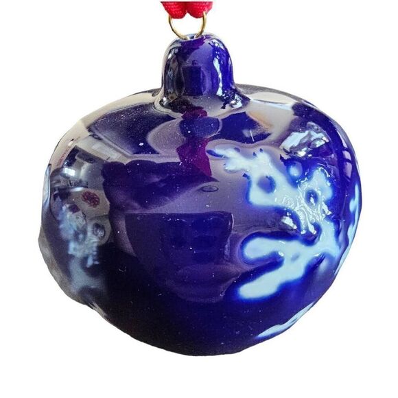 Hand Blown Spherical Art Glass Ornament, which would make the perfect holiday or - Picture 1 of 3